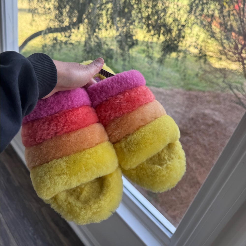 UGG FLUFF YEAH SLIDE PRIDE RAINBOW YELLOW 11 women’s - Picture 5 of 7